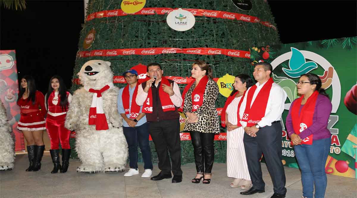 Con evento artístico se realizó el encendido del Árbol Navideño en La Paz