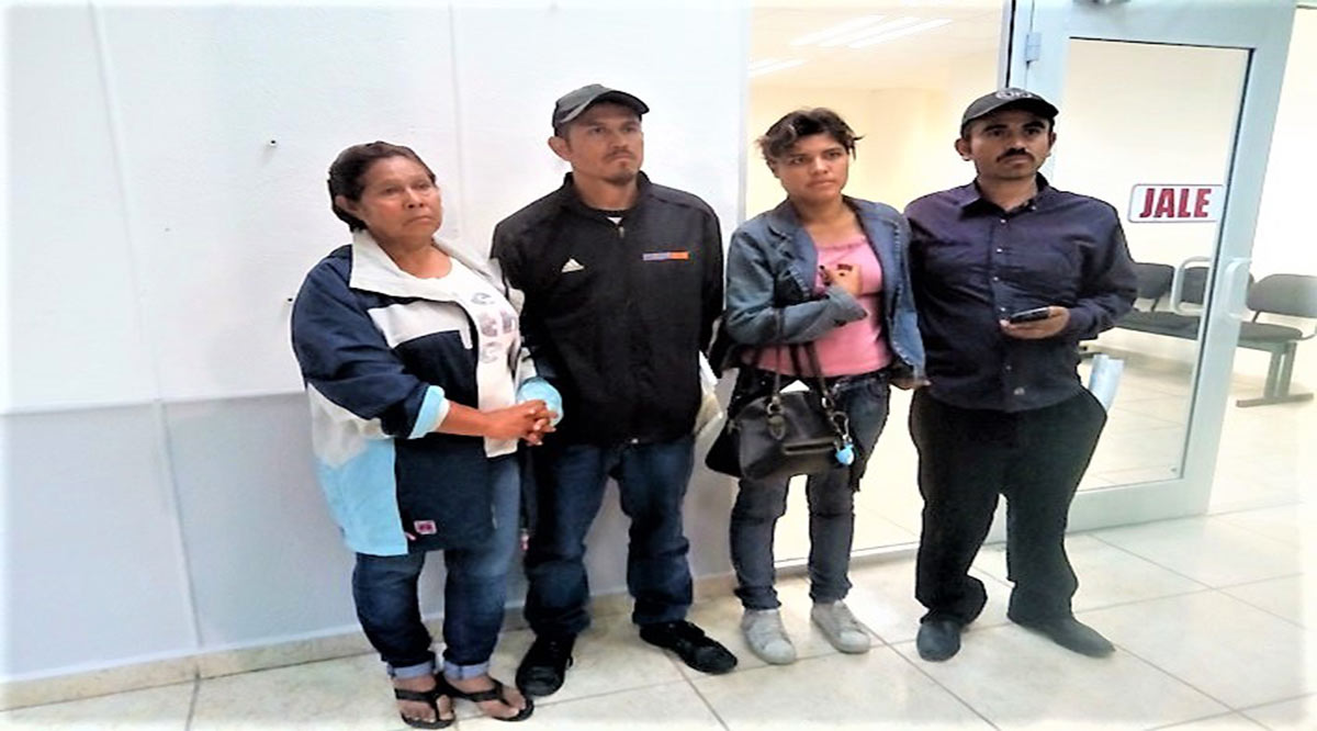 Policía de Mazatlán les quitó sus hijos a humilde familia de La Paz y la acusan de trata de menores