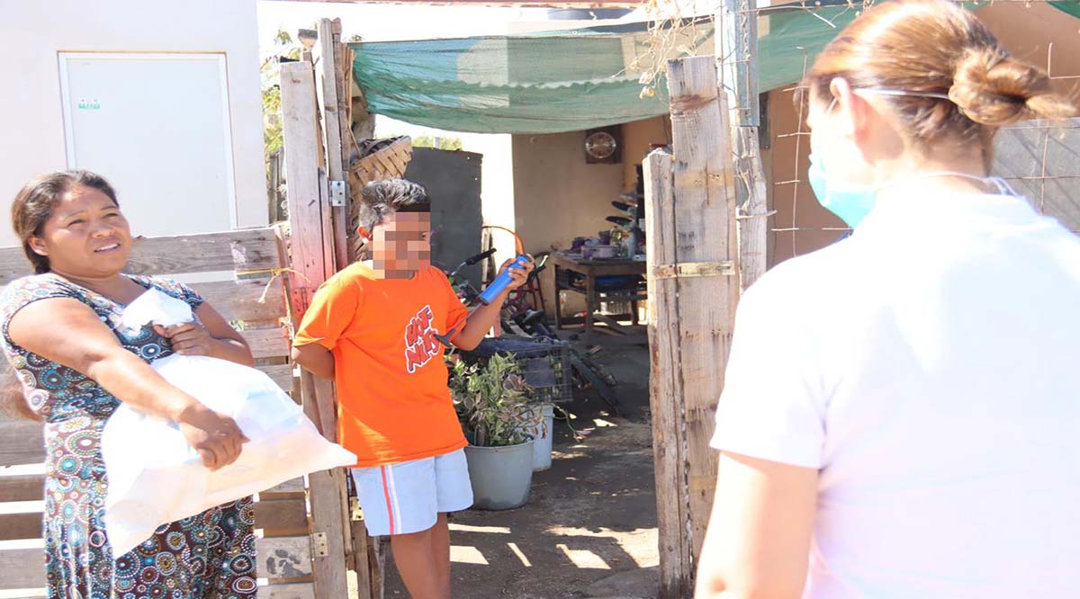 Entregan desayunos escolares durante contingencia en BCS