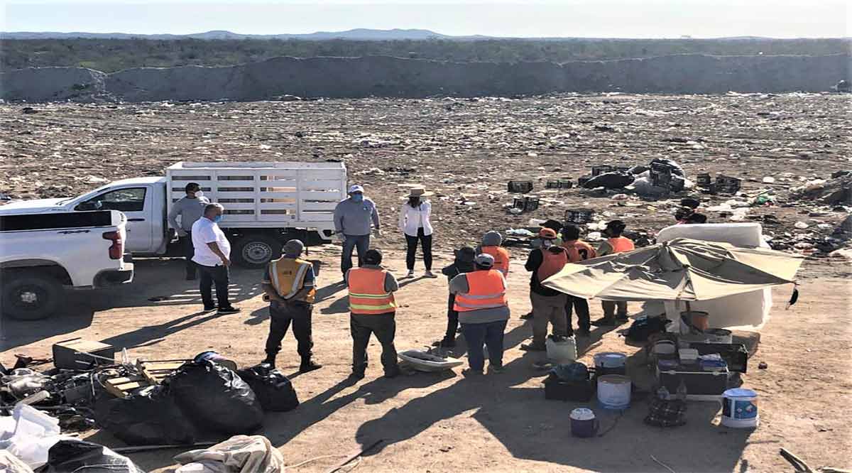 Entregan apoyos del Programa Alimentario Emergente a sectores especiales