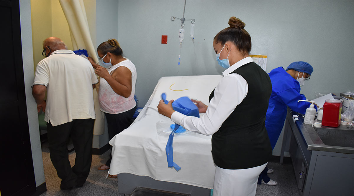 Con éxito el IMSS realizó 100 cirugías de cataratas en La Paz y Los Cabos