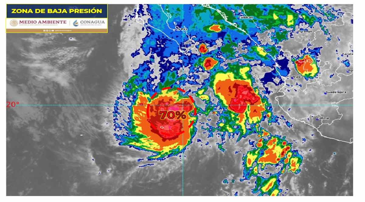 Se localiza a 530 km al sur de CSL una zona de baja presión