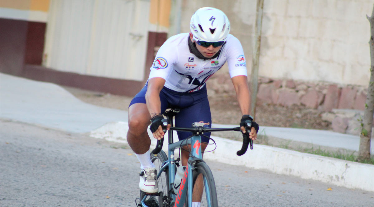 Participará Ricardo Peña en evento ciclista en Colombia