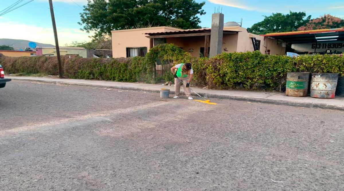 Dan mantenimiento a reductores de velocidad en Loreto