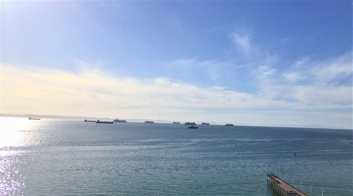 Estancia de cruceros en la bahía de La Paz siguen generando sospechas de contaminación