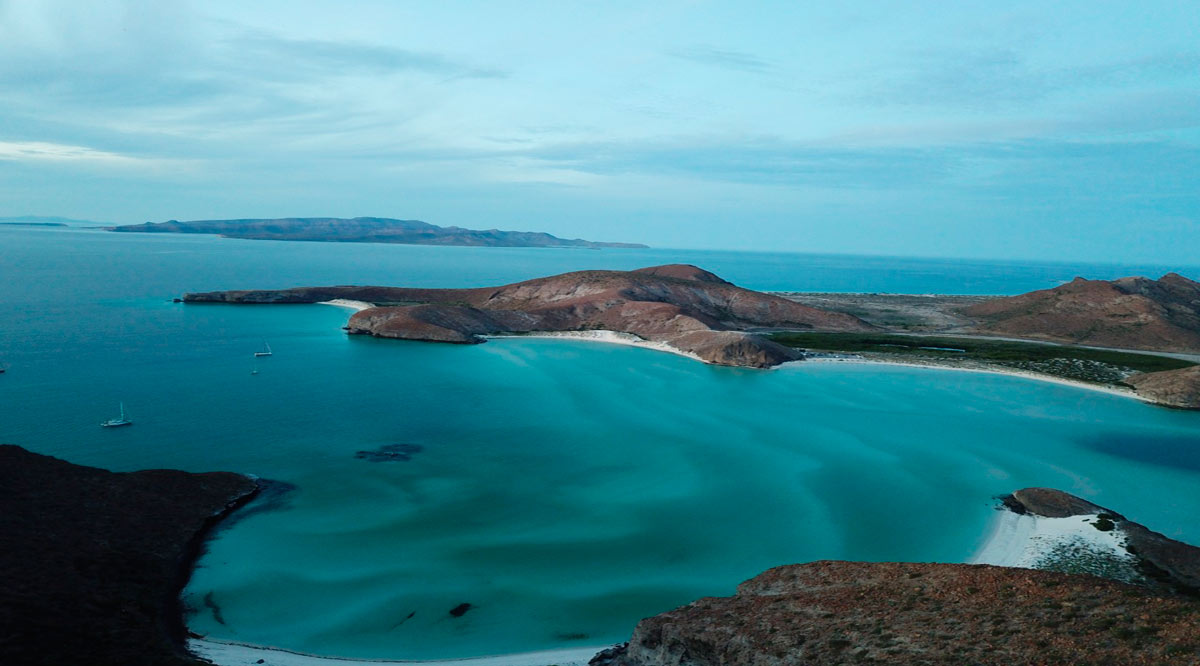 Reducen al 40% los aforos a las playas de La Paz