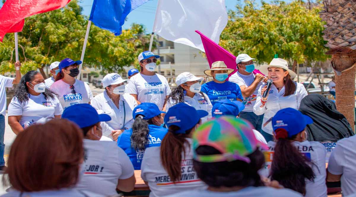 “Sirvo a la gente desde antes de incursionar en la política”: Lupita Saldaña