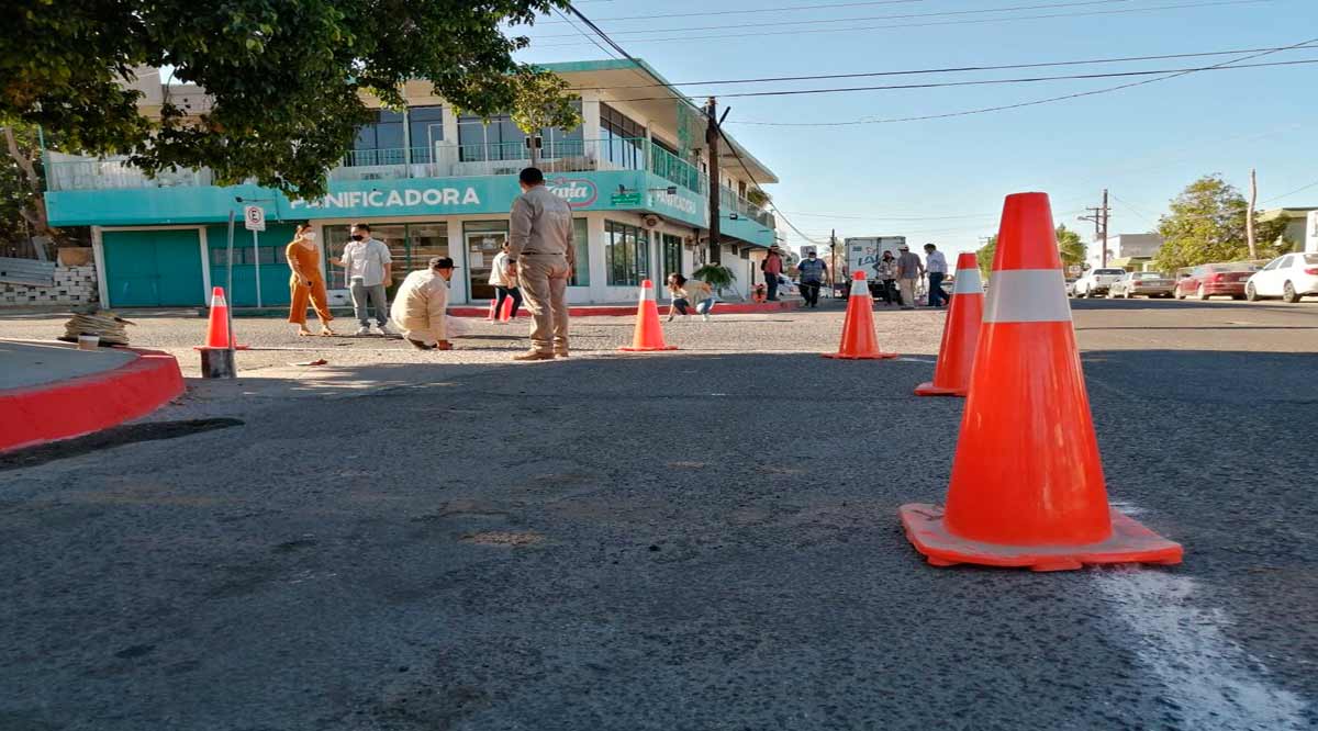 Implementan programa Cruzando Seguro para mejorar la seguridad de usuarios de la vía pública en La Paz