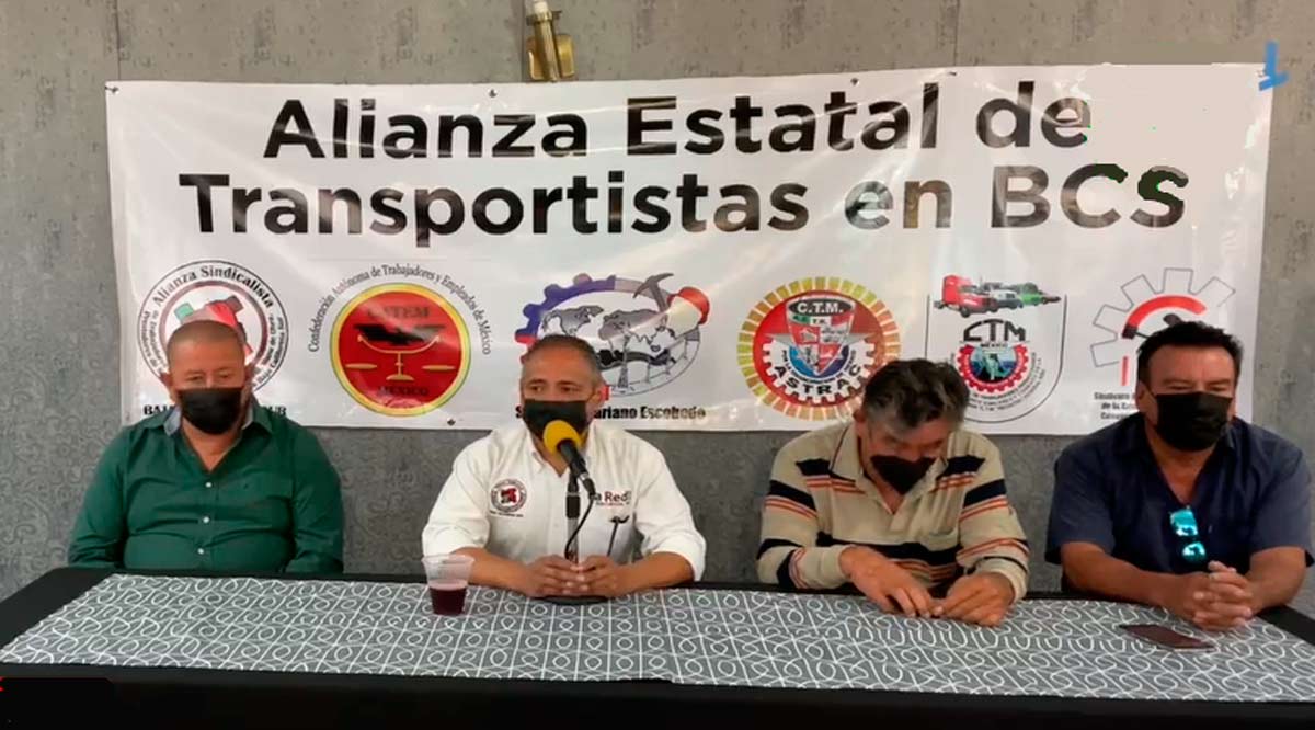 Transportistas de Morena advierten a opositores que no paralicen las obras