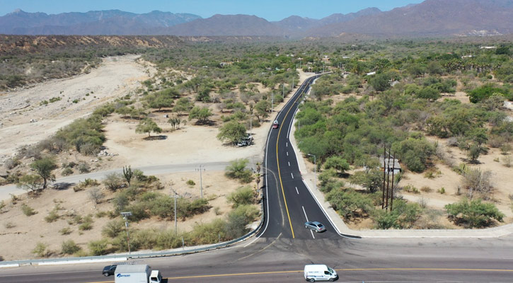 Entregan reencarpetado asfáltico en el bulevar de Caduaño