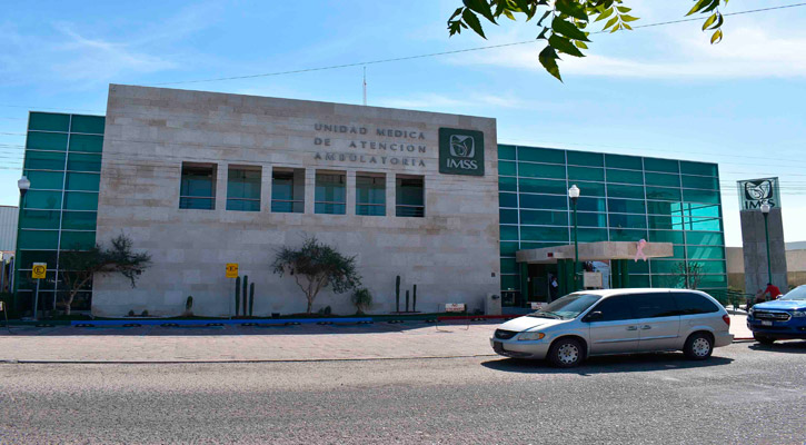 Acceso temporal por la calle Carabineros para la UMF 34 del IMSS en La Paz