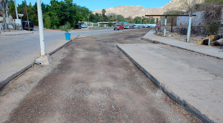 Lleva un avance del 45% pavimentación de la calle F. Montoya en Santa Rosalía