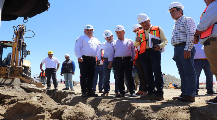 Supervisan avances de obras de clínica del Issste en CSL y ampliaciones al hospital en La Paz