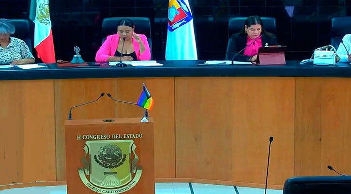 Bandera Lgbtti altera los ánimos en el Congreso de BCS