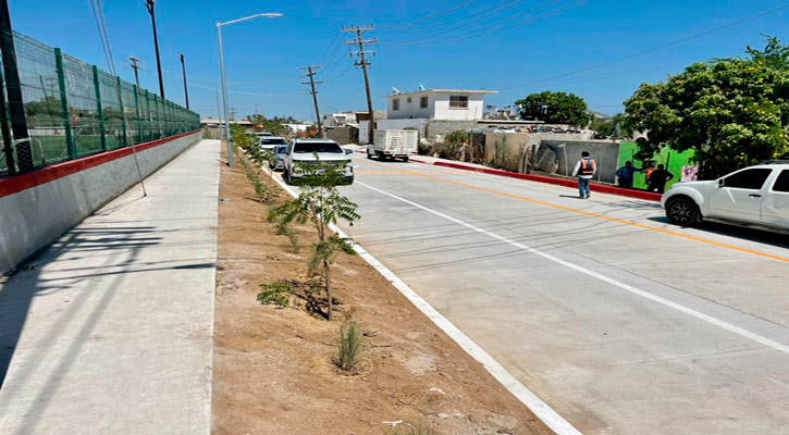 Inauguran par de calles pavimentadas en SJC con recursos de la legalización autos extranjeros