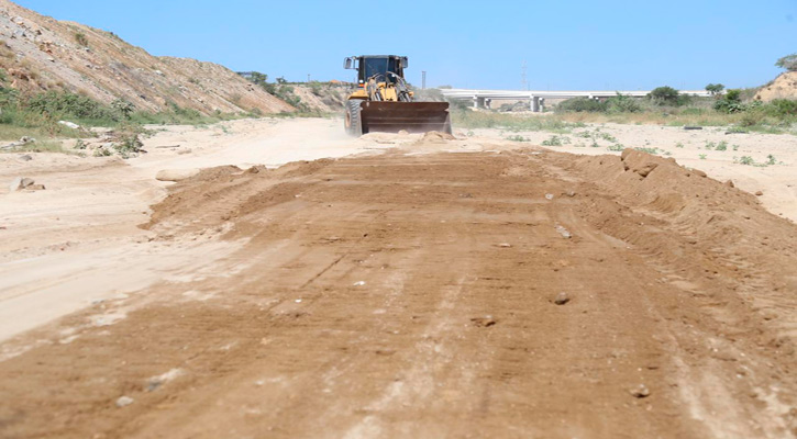 Participará la IP en el mantenimiento del camino de terracería en inmediaciones del arroyo Salto Seco en CSL