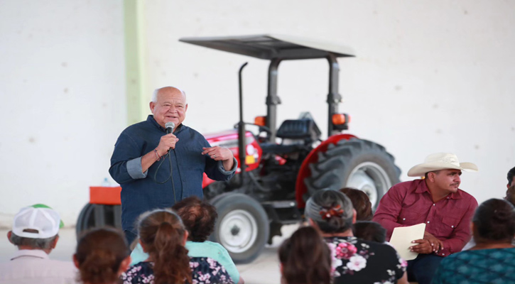 Compromete Gobernador hacer llegar beneficios de la transformación en San Isidro y La Purísima