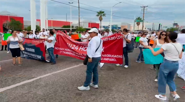 Marchan en La Paz trabajadores del Poder Judicial Federal por desaparición de fideicomisos