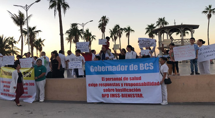 Siguen protestas de personal del Salvatierra que no fue inscrito en IMSS Bienestar