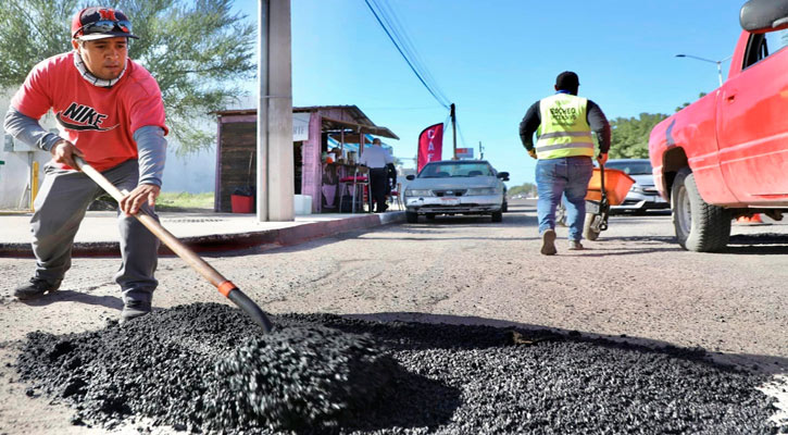 Atendieron casi 900 baches en La Paz