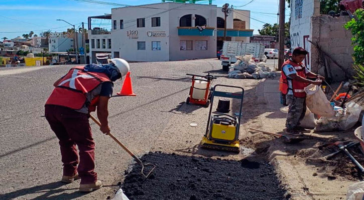 Efectúan trabajos intensivos de bacheo en SJC