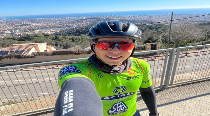 Se concentra el ciclista Ricardo Peña en España con miras a sus próximas competencias