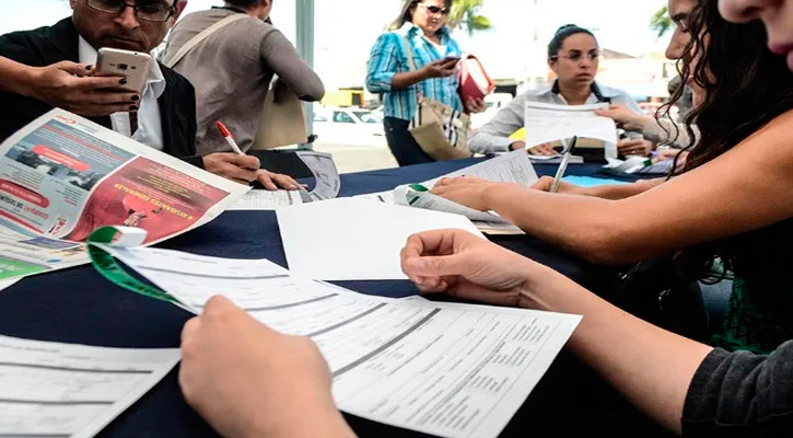 Disponibles mil vacantes en la Feria del Empleo en La Paz