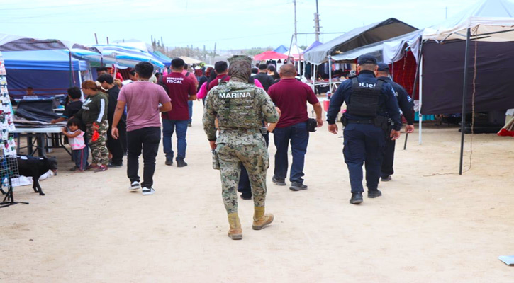 Coordinan autoridades acciones para garantizar seguridad, movilidad y limpieza en los tianguis de CSL