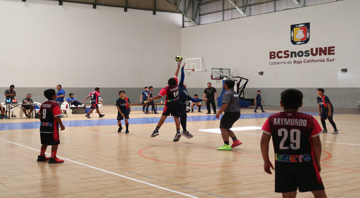 Destacan equipos de La Paz y Mulegé en volibol y handball