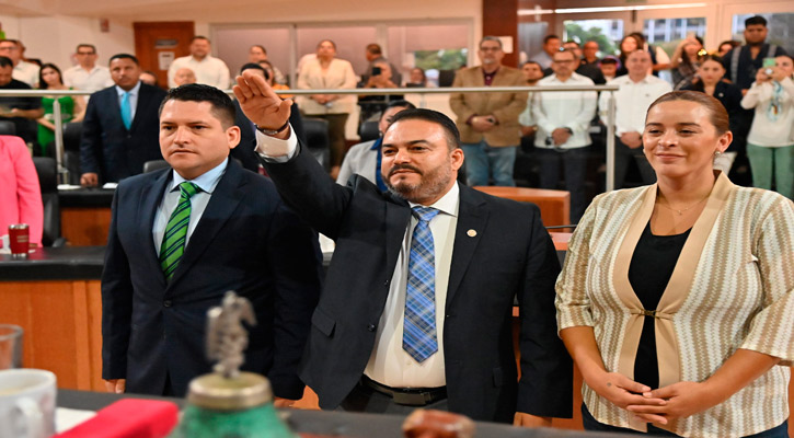 Bárbaro Valenzuela rindió protesta como Magistrado del TSJ