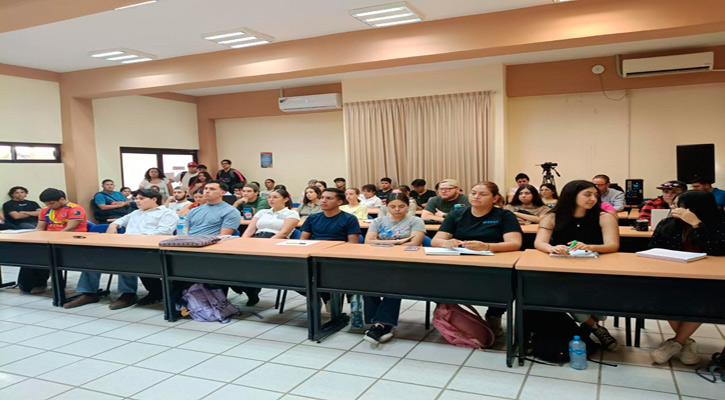 Dialogan en la UABCS sobre los desafíos ambientales y soluciones a los contaminantes y agentes tóxicos que afectan el medio ambiente