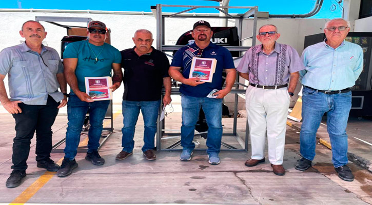 Entregó Sepada motores fuera de borda a pescadores de La Paz