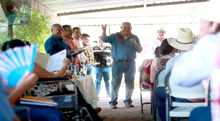 Otorga Gobernador apoyos a productores agropecuarios de zonas serranas de Mulegé