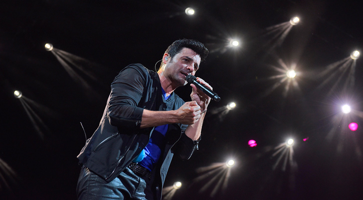 Sin definirse venta y costo de boletos para el concierto de Chayanne en febrero en La Paz