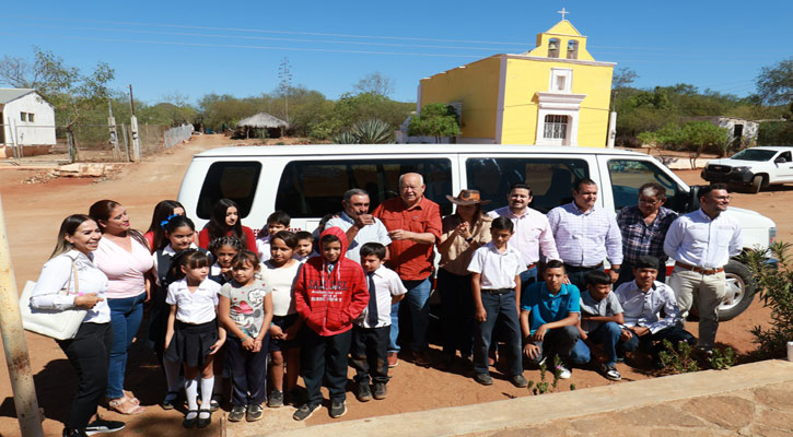 Entregó el Gobernador unidad escolar en la comunidad de El Rosario