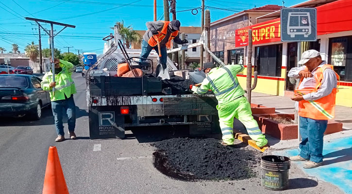 Inicia el gobierno de BCS el programa especial de bacheo en La Paz