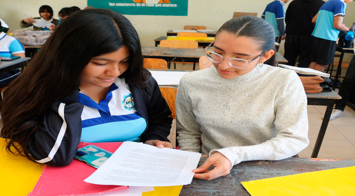 Otorgarán recursos a partir de enero a estudiantes de secundaria con la beca universal “Rita Cetina” en BCS