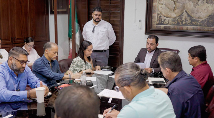 Toma protesta Christian Agúndez a integrantes del Consejo Asesor del Estero de SJC