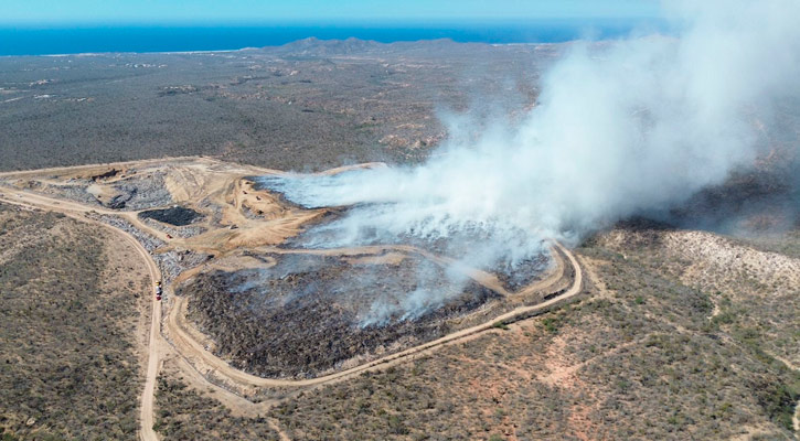 Cumple una semana incendio en basurero de CSL; ciudadanos en incertidumbre