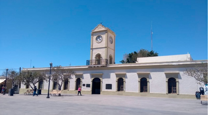 Hasta en el Buró de Crédito dejó Oscar Leggs al Ayuntamiento de Los Cabos