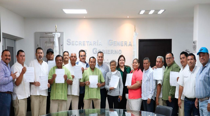 Entregó el gobierno de BCS nuevos permisos de taxistas en Los Cabos