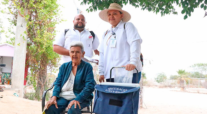 Recorren brigadas estatales de vacunación colonias de Los Cabos y La Paz para aplicar biológicos