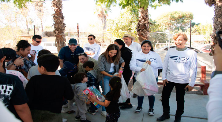 Se sumó IGY Marinas a la campaña “Dona un Juguete” entregándolos a niños de Miraflores y Santiago