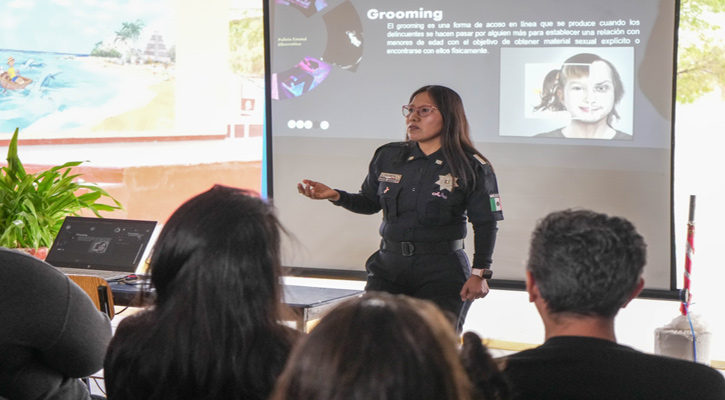 Sensibilizan a padres de familia para evitar sean víctimas de delitos cibernéticos