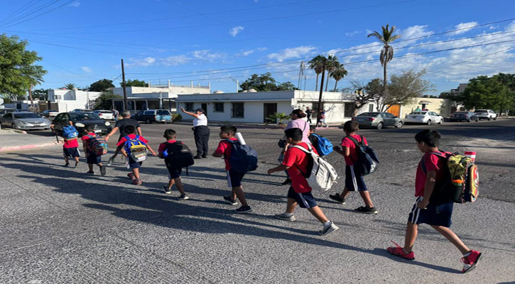 Preparada la Policía de La Paz para el próximo regreso a clases