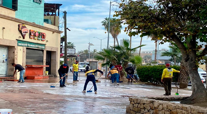 Refuerzan trabajos de limpieza del programa “Juntos por Los Cabos” previo al Spring Break en CSL