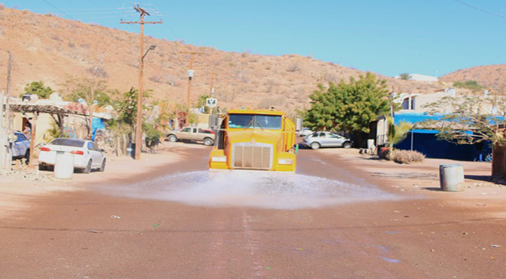 Avanza el mantenimiento de calles, parques y demandas de los vecinos de la colonia Miramar en Loreto